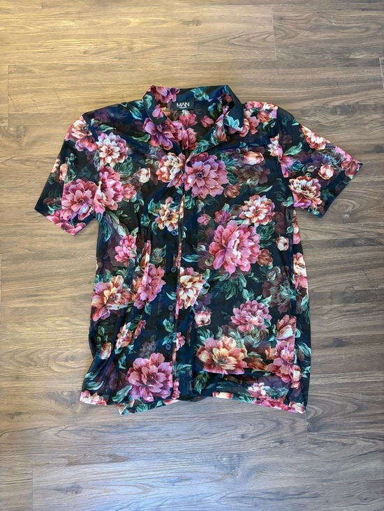 Boohoo Mens Other - Boohoo Mens Black Short-Sleeve Shirt with Pink Floral Print
